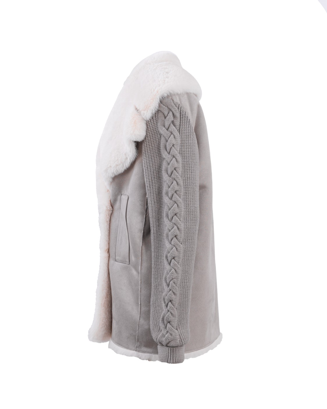 shop VIOLANTI  Giaccone: Violanti ecomontone.
Maniche lunghe, in maglia.
Doppiopetto.
Collo in ecopelliccia.
Tasche laterali.
Composizione: 100% poliestere.
Fabbricato in Italia.. VL161 5100-517 number 8642507